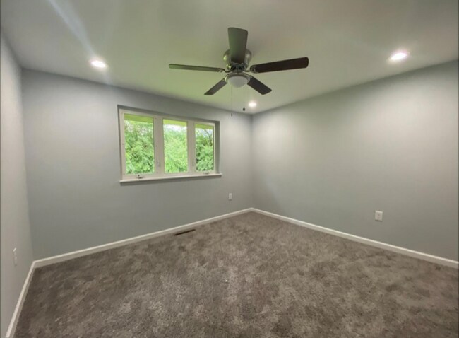 Photo - 11143 Hawk St