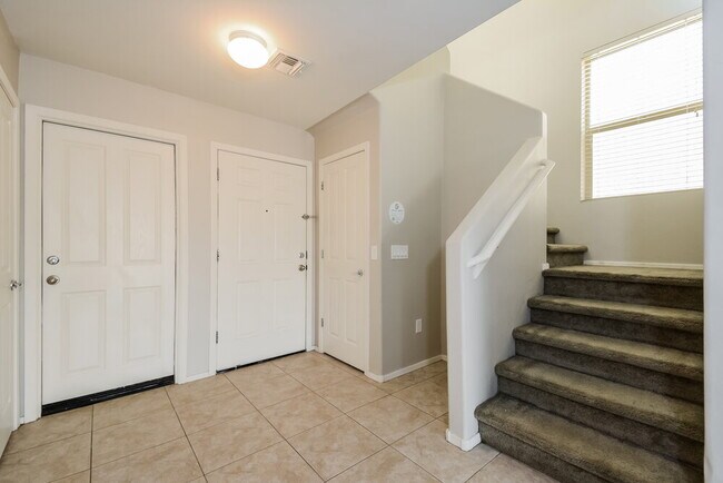 Photo - 862 W Calle Arroyo Norte