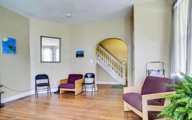 Photo - 4002 Fernhill Ave