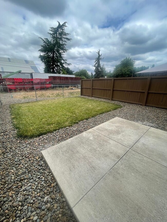 Photo - Stunning Modern Three Bedroom Duplex in Le...