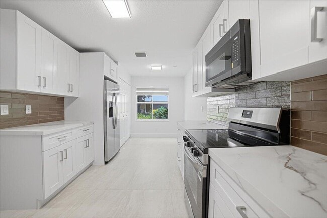 Photo - 4112 Pine Ridge Ln