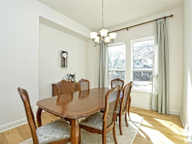 Photo - 4100 Rainy Creek Ln