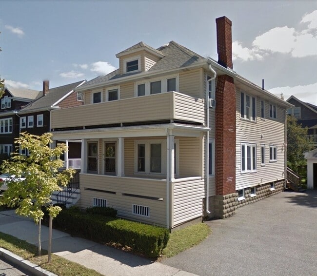 Building Photo - 49 Allen St Unit 49