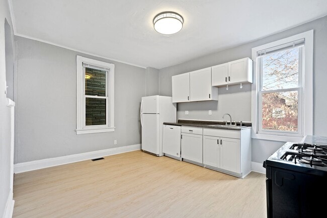 Photo - Renovated 3 Bed, 1 Bath Home in Hazelwood - Central AC, Convenient Location - Available Now!
