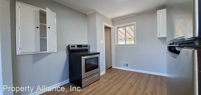 Photo - 4 br, 2 bath House - 1140 W. 70th Place