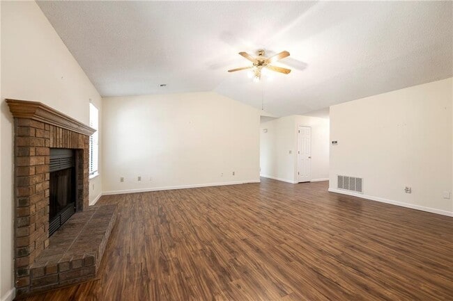 Photo - 207 Pleasant View Ln