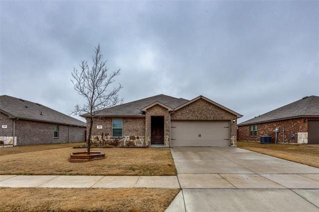 Building Photo - 309 Patina St