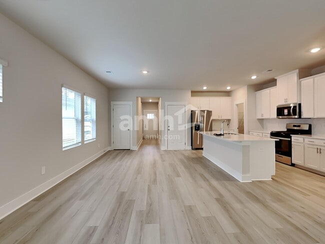 Photo - 536 Crowder Pl