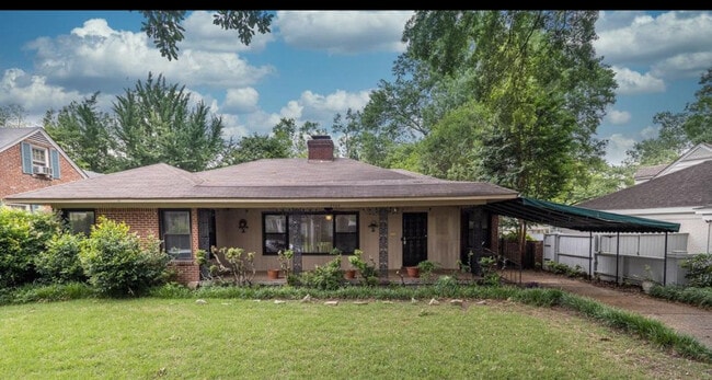 Building Photo - 2464 Monroe Ave