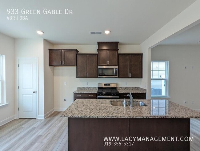 Photo - 933 Green Gable Dr