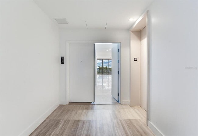 Photo - 2912 W Santiago St Unidad 503