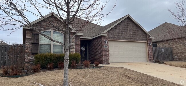 Building Photo - Great 3 Bedroom! Rental