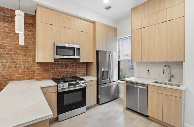 Photo - 233.5 Summit Ave Unit 2