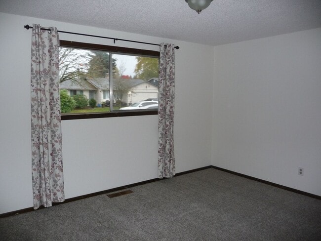 Photo - New carpeting