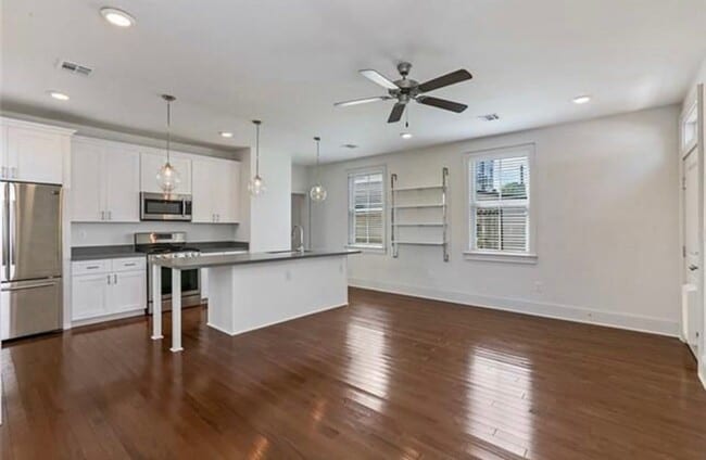 Living Room/Kitchen - 1908 Washington Ave