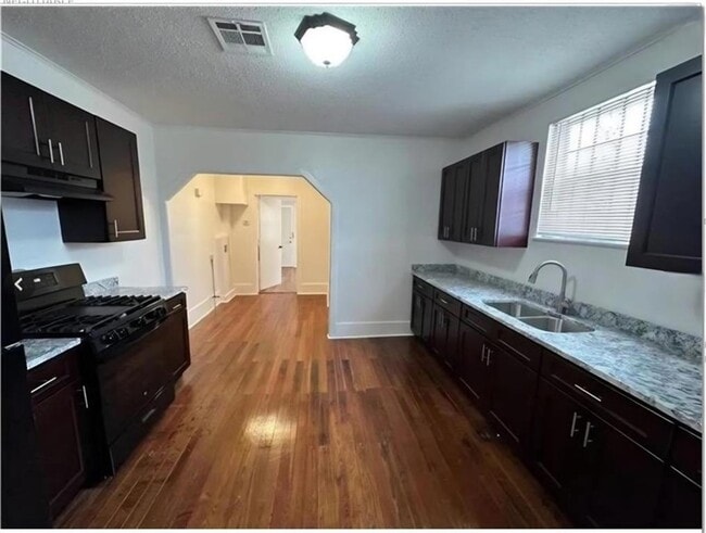 Photo - 1136 Brooklyn Ave