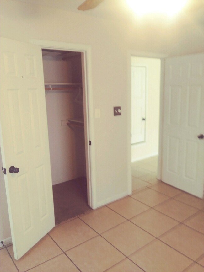 Photo - 804 Industrial Ave Unidad 804 Industrial # 1