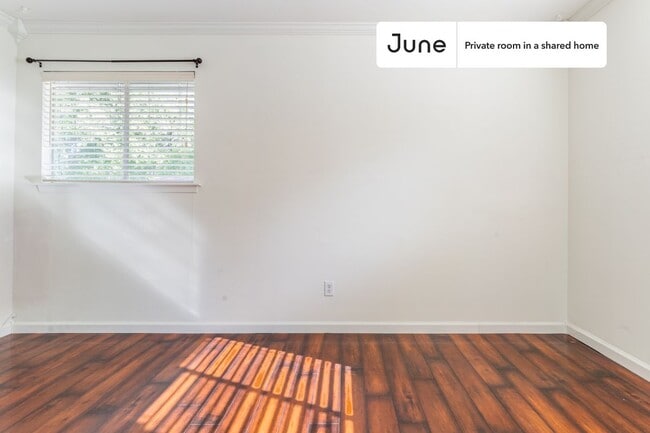 Photo - Room in Shared 4 bed/2 bath home Unit C