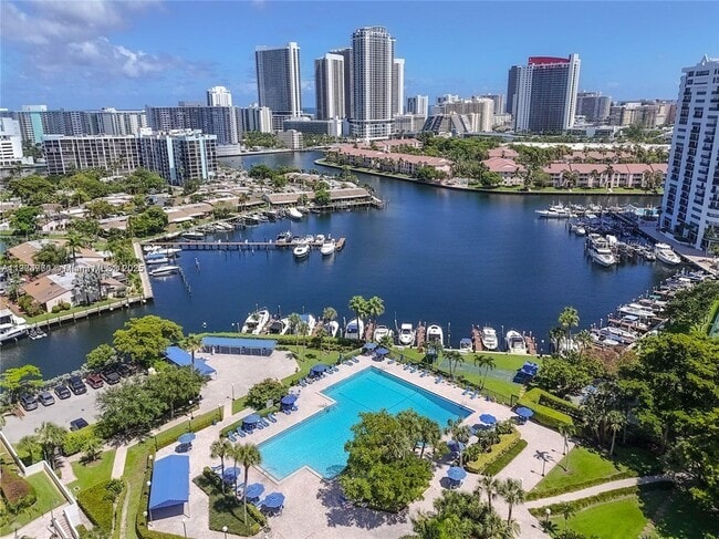 Photo - 2500 Parkview Dr Unit 2004