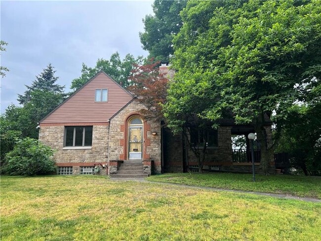 Photo - 127 Westland Dr