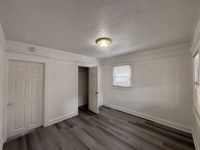 Photo - SDS T 2775 Unit NB 2775