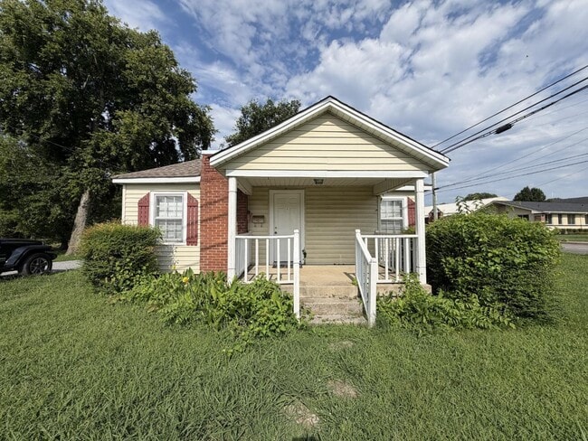 Photo - 602 Castle Heights Ave