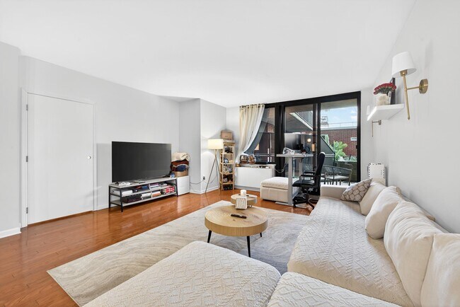 Photo - 700 Grove St Unit 2w