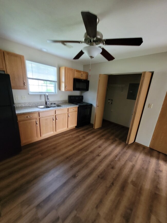 Photo - 311 Red Bird St Unit 311 B Redbird