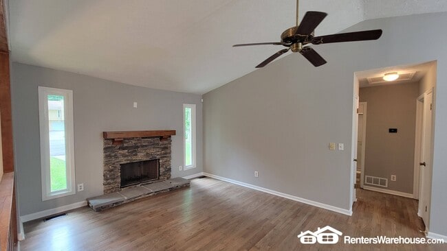 Photo - 3039 Jonathan Ct SW