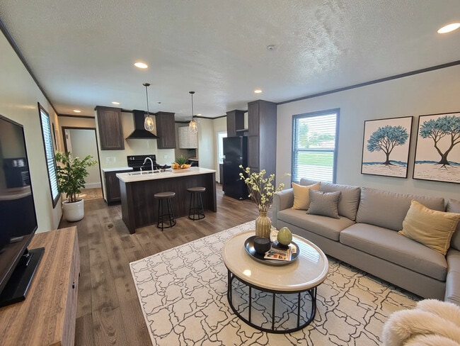 Building Photo - 709 N Collins Fwy