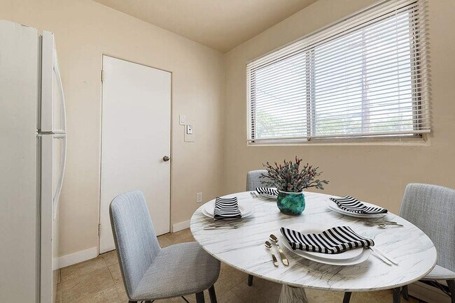 Photo - Eastwood Apartments