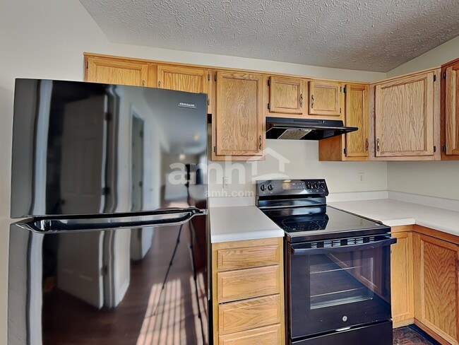 Photo - 2947 Hazelview Ln
