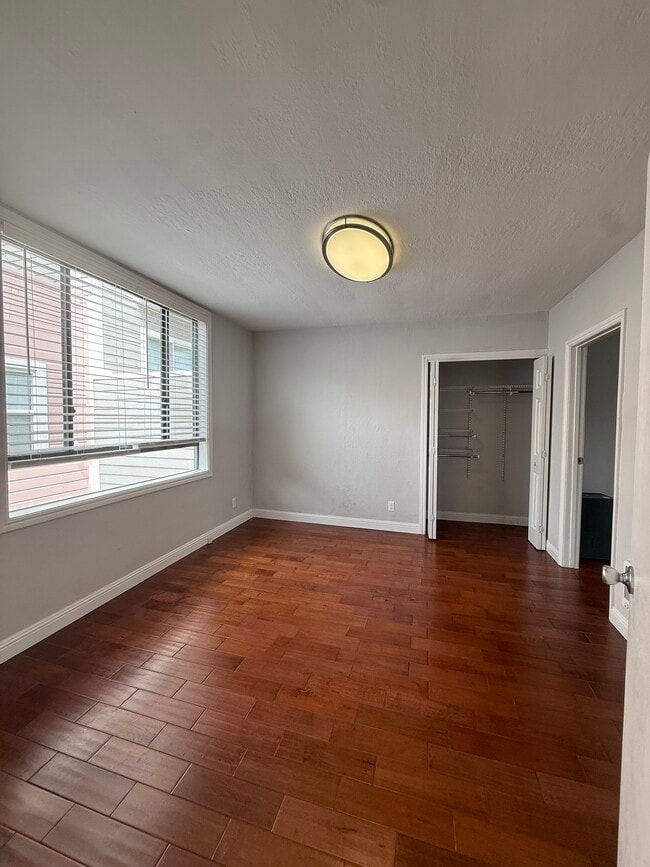 Photo - 419 Naples St