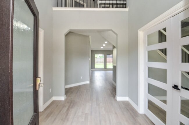 Photo - 9211 Abbey Chase Ln