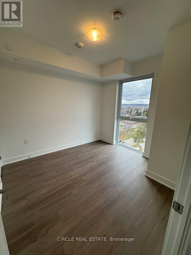 Photo - 2088 James St Unit 1101