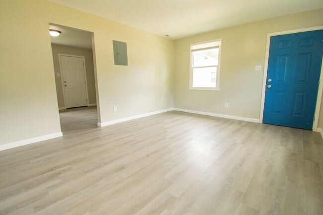 Photo - 1401 Thelbert Dr