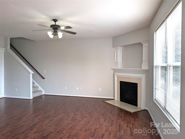 Photo - 7032 Sunman Rd