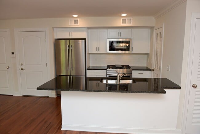 Photo - 203-205 Nassau Street Unidad 1