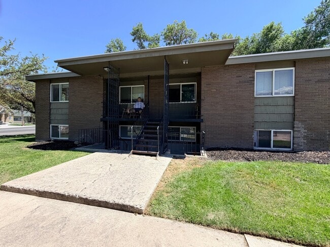 Photo - 8689 Fairoaks Cir Unit 96