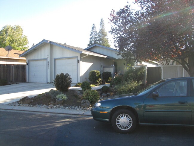 Building Photo - 6031 Carolina Cir