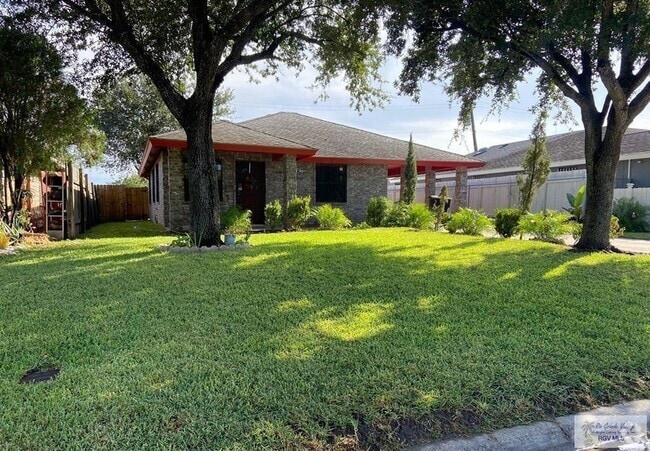 Building Photo - 1910 Wyoming Dr Rental