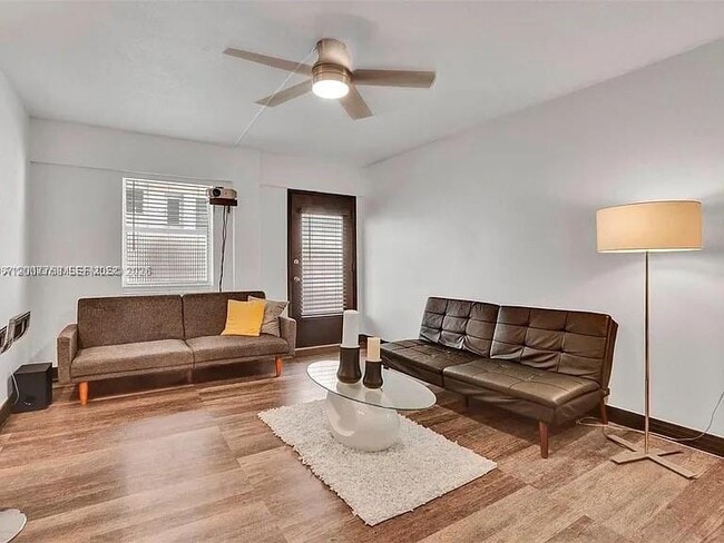 Photo - 1545 Euclid Ave Unit 3H