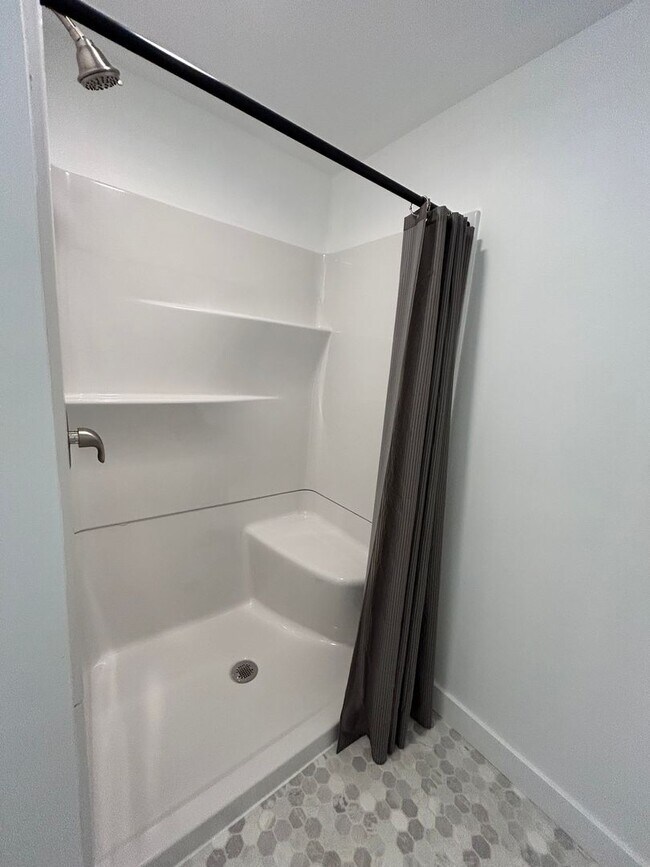 Photo - 307 N Sycamore St Unit 307 Sycamore St