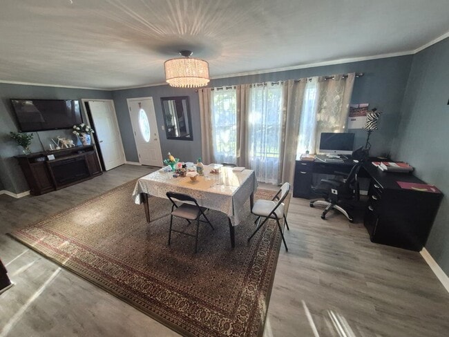 Photo - 65 Miriam Dr