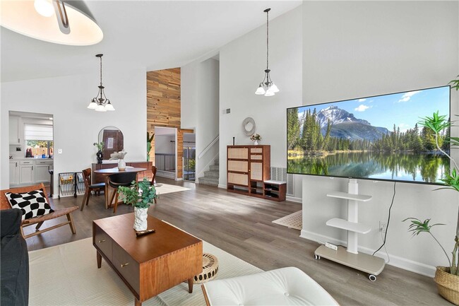 11022 Alonda Ct