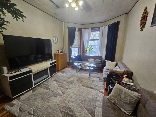 Photo - 1132 W Wrightwood Ave Unit 1132-1