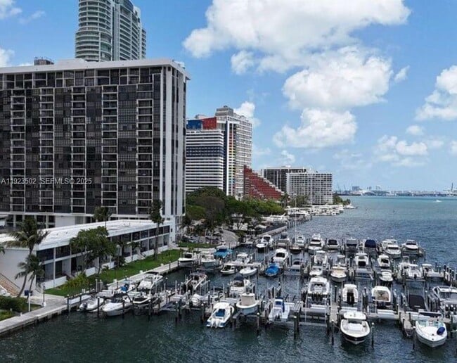 Photo - 1865 Brickell Ave Unidad A604