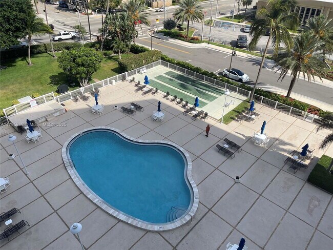 Building Photo - 201 N Ocean Blvd Unit 706 Rental