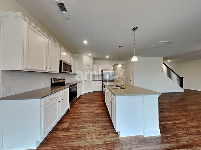 Photo - 113 Keyser Dr