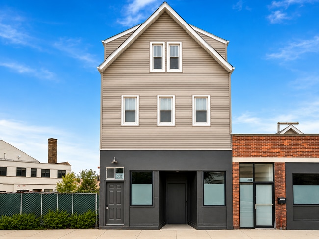 Building Photo - 3125 N California Ave Unit 3F